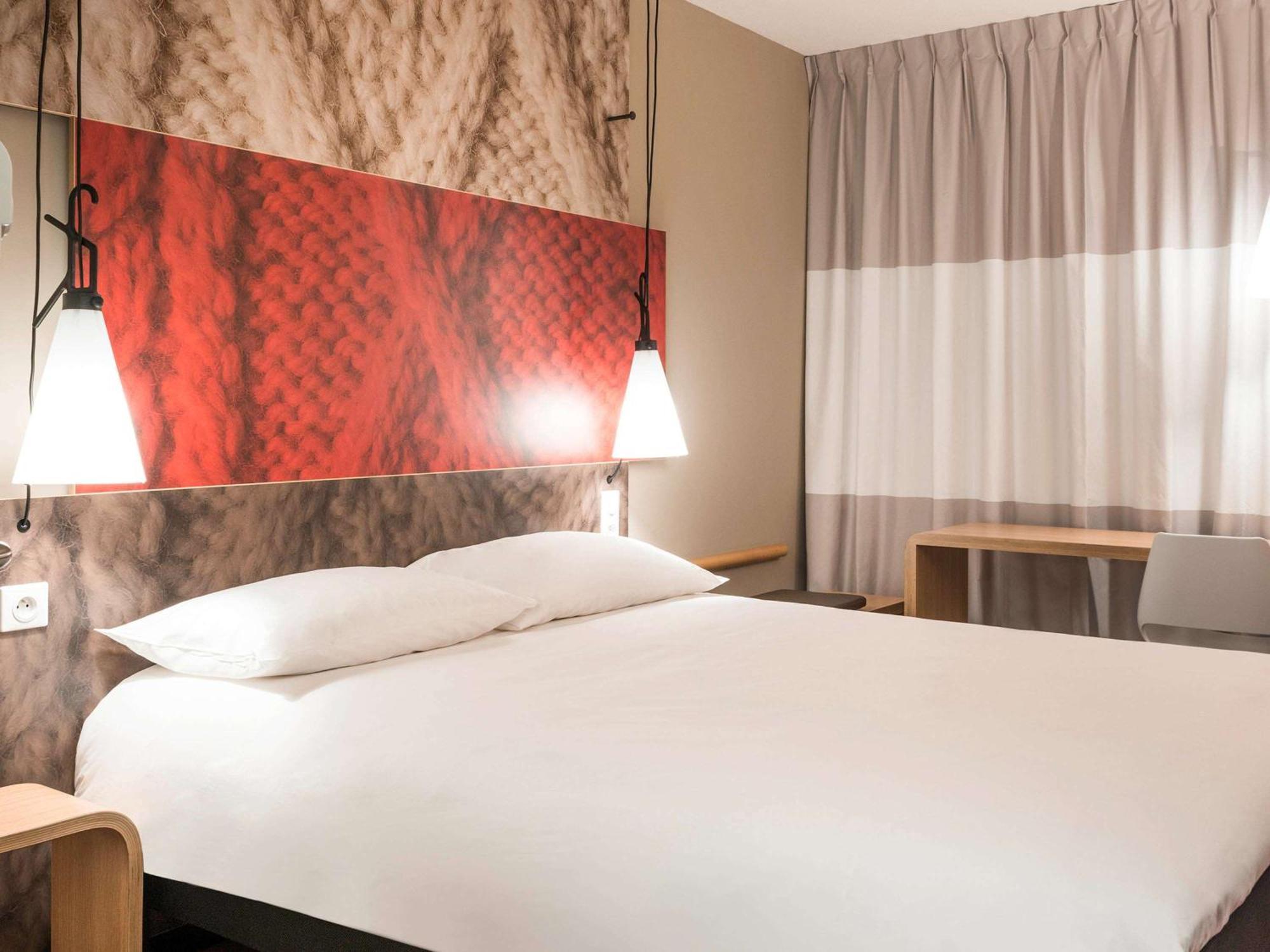 Ibis Manosque Cadarache Hotell Exteriör bild